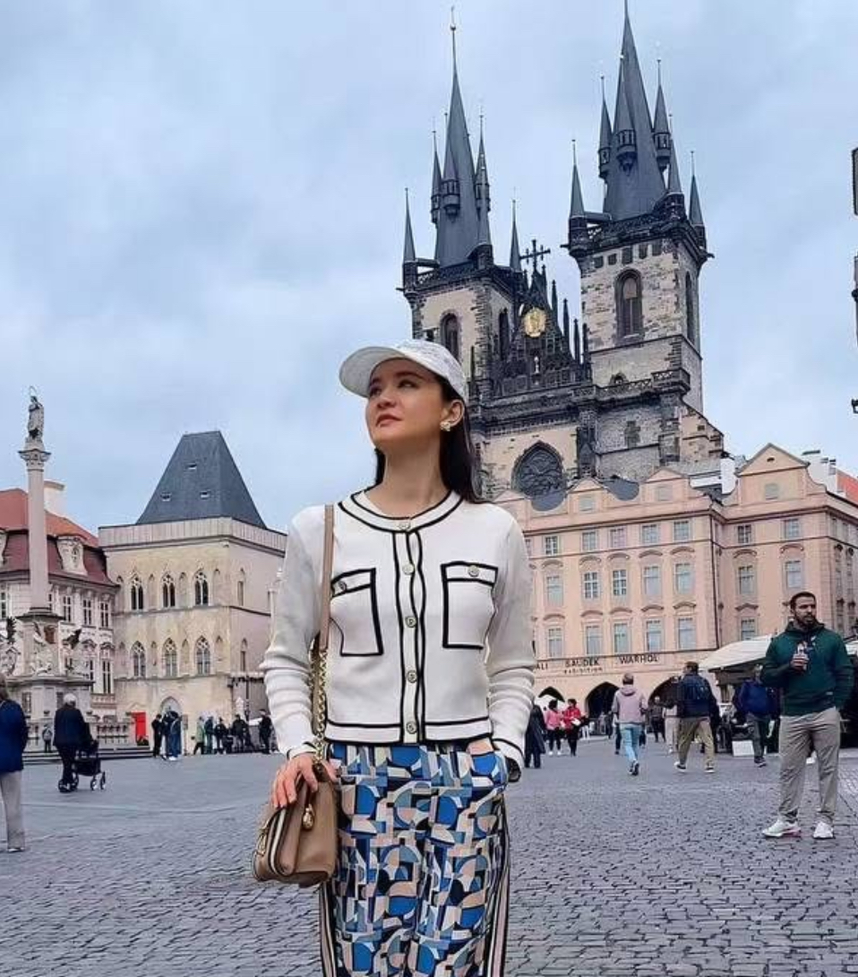 王詩詠 Bella Wong