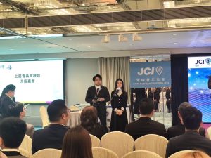 李非凡主席擔任晉峰青年商會交職典禮主持 展現青年領袖風采